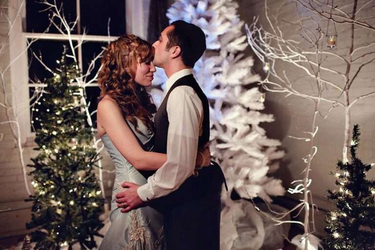 10 Wedding Planning New Year's Resolutions for Every Couple