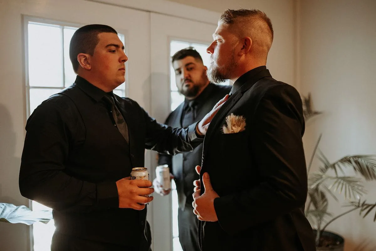 Groom's Guide to Wedding Day Grooming: Tips and Tricks for Looking Your Best on the Big Day
